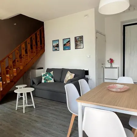 Sunset House Air Con Large Balcony, Unbeatable View And Peace Perledo