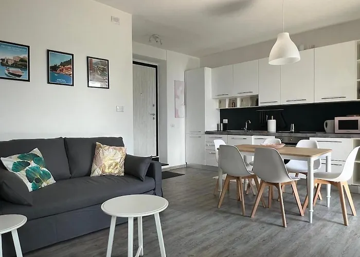 アパート Sunset House Air Con Large Balcony, Unbeatable View And Peace ペルレード