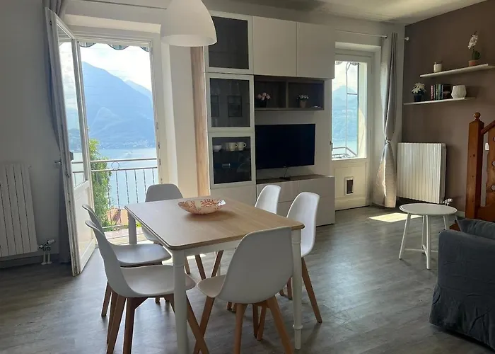 Sunset House Air Con Large Balcony, Unbeatable View And Peace