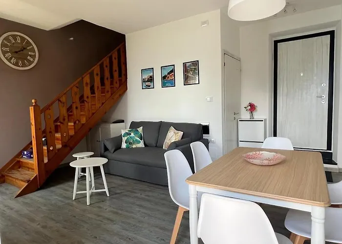 Sunset House Air Con Large Balcony, Unbeatable View And Peace Perledo